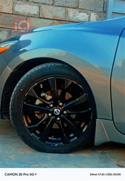 نيسان ألتيما